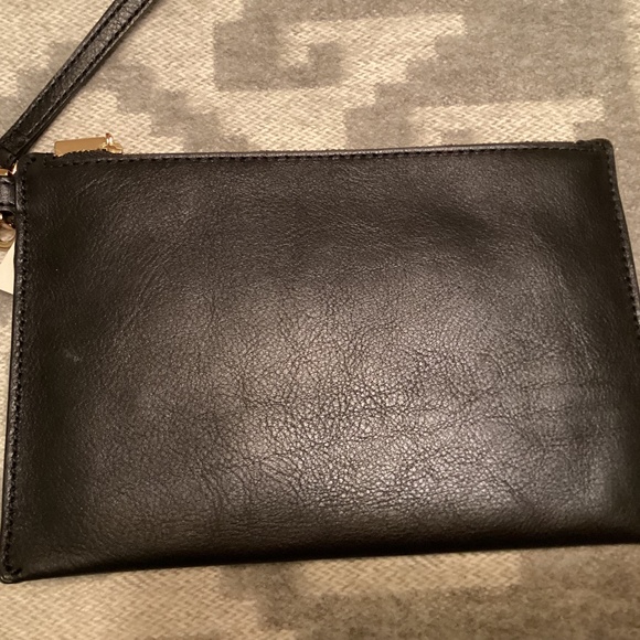 NWT Fossil Black Leather Wristlet - Picture 2 of 9